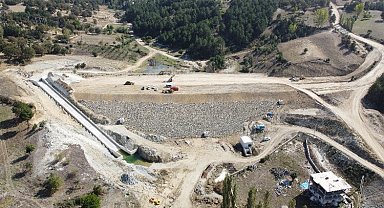 Kütahya Pazarla Sofular Göleti'nde çalışmalar sürüyor