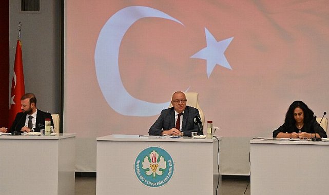 Manisa Büyükşehir Meclisi şehitlerini andı