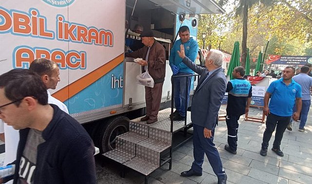 Manisa şehitlerini unutmadı