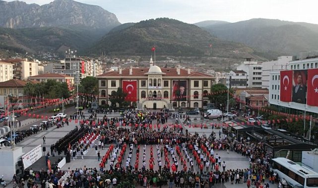 Manisa'da 100. yıl kutlamaları başladı