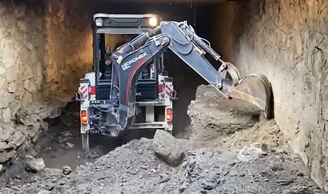Manisa'da kapalı kesitli derelere özel temizlik