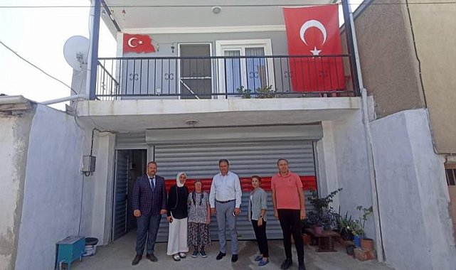 Manisalı şehidin ailesine Büyükşehir'den ziyaret