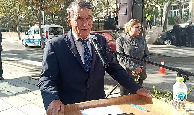 Muhtar Meriç'in 'Puşt Amerika' cümleleri törene damga vurdu