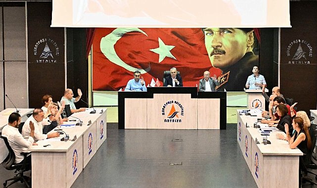 Muratpaşa bütçesine çifte onay