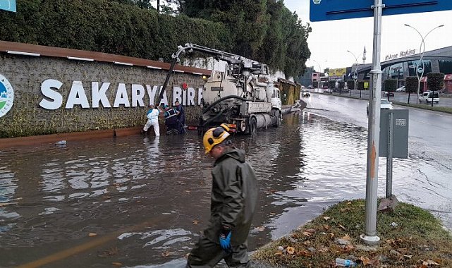 Sakarya'da yağış mesaisi aralıksız sürüyor