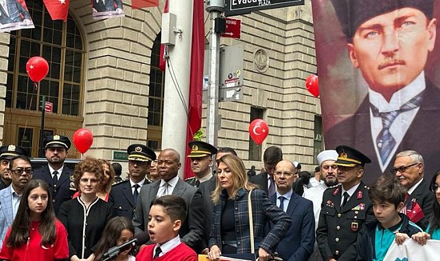 Wall Street'te Türk Bayrağı göndere çekildi