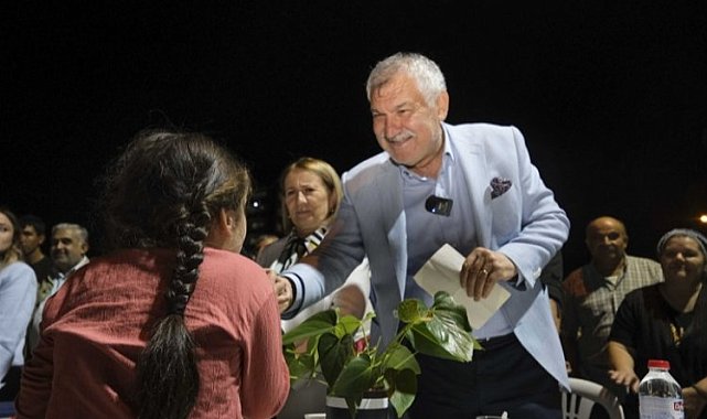 Adana'da Başkan Zeydan Karalar Sarıçamlılarla buluştu