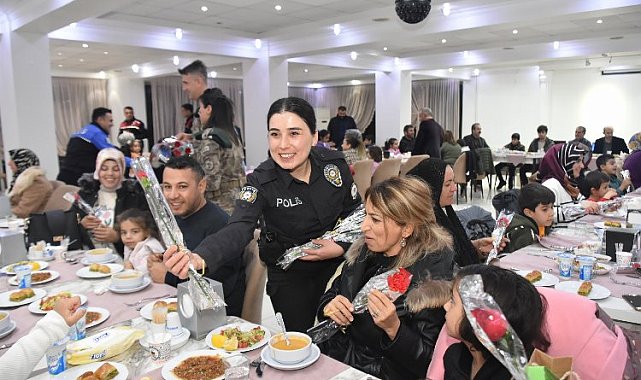 Adıyaman Emniyeti öğretmenleri unutmadı