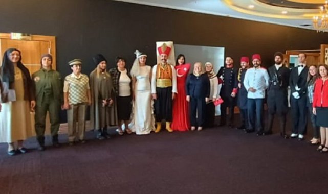 Atatürk Kıyafetleri göz kamaştırdı