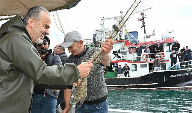 Bursa Büyükşehir'den balıkçılara tulum ve çizme
