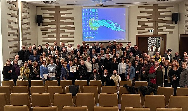 Bursa'da CHP Nilüfer teşkilatı parti tabanı ile buluştu