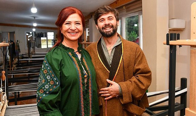 Dokuma Sanatçısı Fırat Neziroğlu Mersinlilerle buluştu
