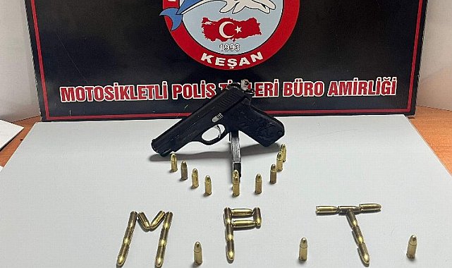 Edirne Keşan'da ruhsatsız silah ele geçirildi