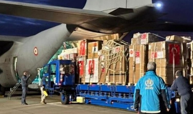 Gazze'ye yardım taşıyan uçak havalandı