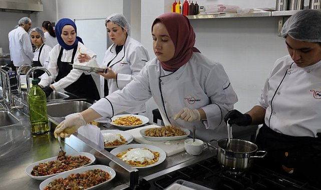 Gebze Beyaz Kalpler'den 10 parmağında 10 marifet var