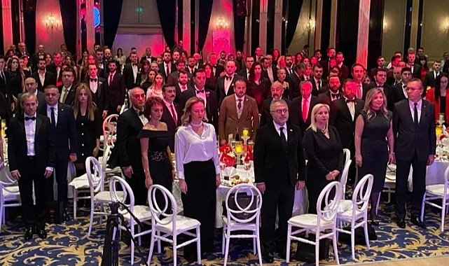 GESİAD'tan ihtişamlı Cumhuriyet Balosu