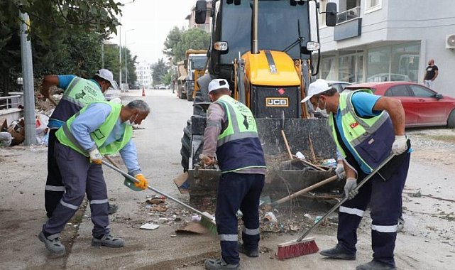 Hatay'da moloz ve hafriyatlar bertaraf ediliyor
