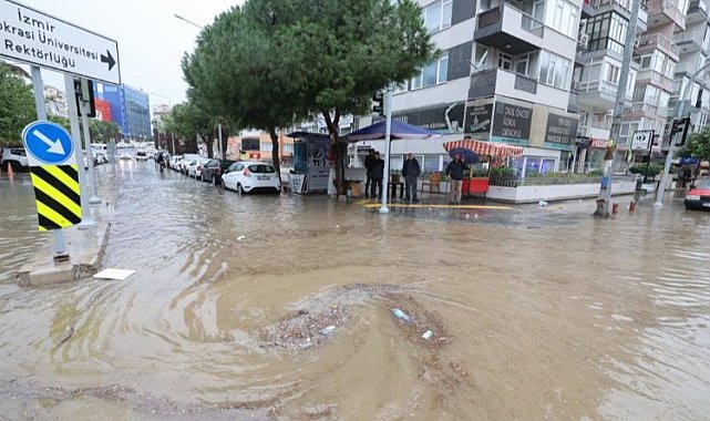 İzmir'de hayat felç oldu