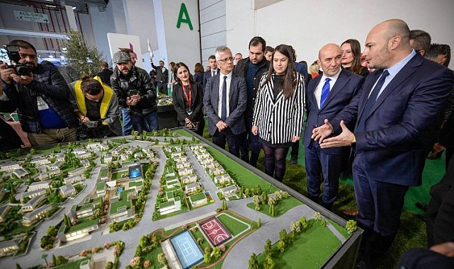 Kentsel Dönüşüm Fuarı'na yoğun ilgi