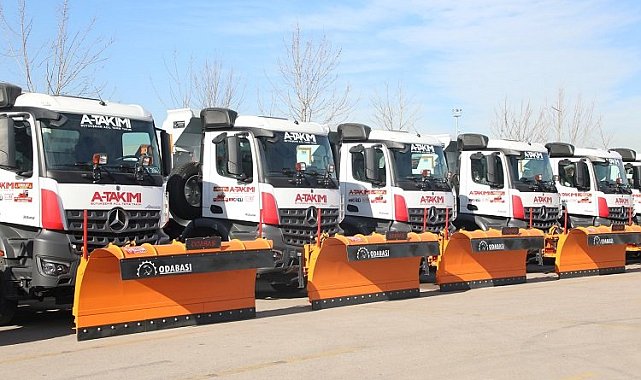 Kocaeli Büyükşehir A Takımı'ndan kanal temizliği