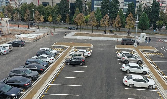 Kocaeli'de Milli İrade Meydanı otoparkı faaliyette
