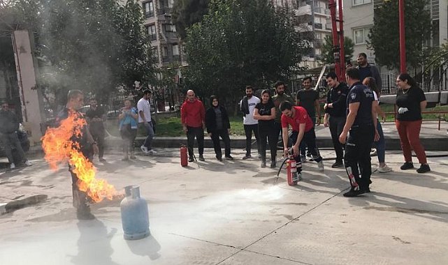 Manisa UMKE'den 'sağlıklı' yangın eğitimi