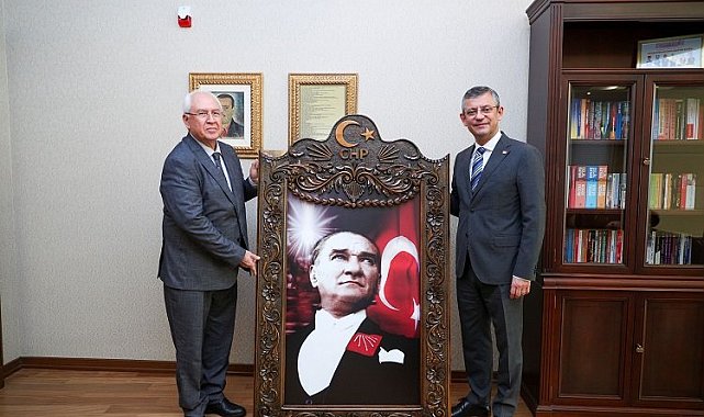 Muhittin Selvitopu'dan Özel'e ziyaret
