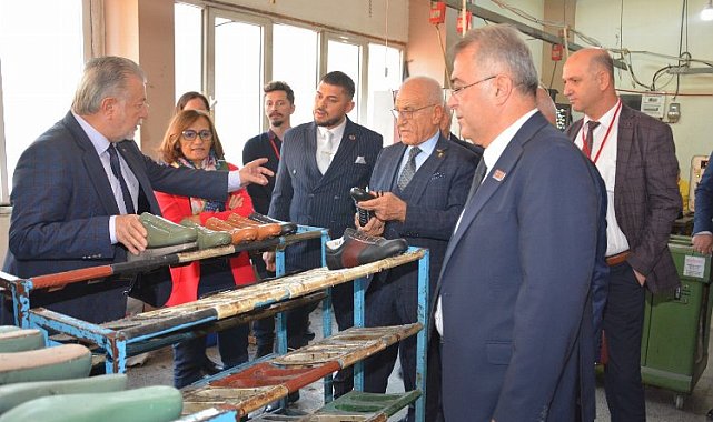 Yabancı işçilerin durumu Akıl Çalıştayı'nda masaya yatırıldı