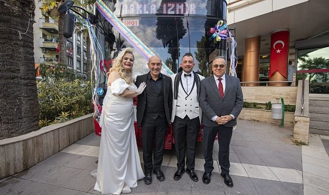 Yolcu otobüsü gelin arabası oldu