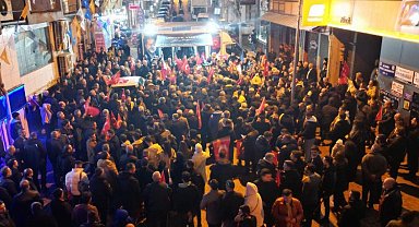 AK Parti'nin Bilecik adayı miting havasında karşılandı