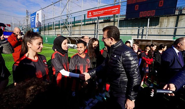 Antrenman yaptığı sahayı gençlere kazandırdı