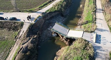 Aşırı yağışta çöken köprü yeniden hizmete alınacak