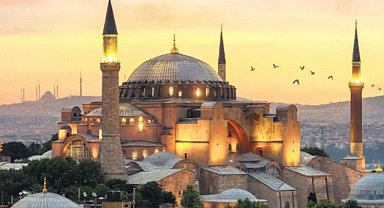 Ayasofya müzeye mi çevrildi? İddialara İletişim'den yanıt!