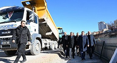 Başkan Gürkan "Gelecek yüz yıllara hitap edecek yollar açtık"