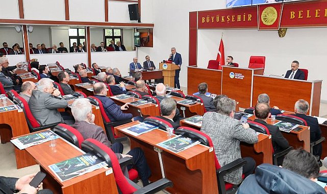 Başkan Yüce Sakarya Meclisi'nden seslendi: İlk günkü aşkla buradayız