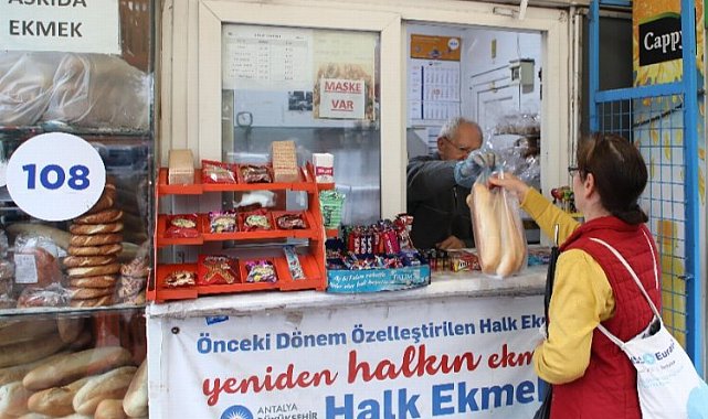 Bir yılda 16 milyon ekmek üretti