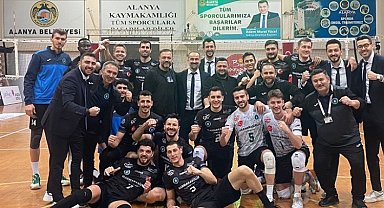 Bursa Büyükşehir Belediyespor set vermeden kazandı