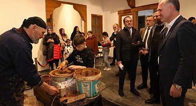 Bursa İnegöl'de minik eller çamuru sanata dönüştürüyor