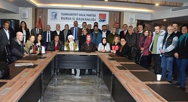 Bursa'da 100 yönetici DSP'den istifa ederek CHP'ye üye oldu