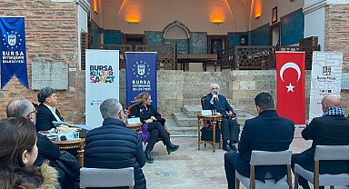 Bursa'da bir koleksiyoner bin hikaye