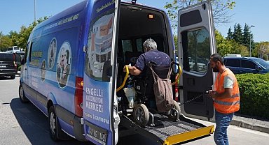 Çayırova özel bireylerin her zaman yanında