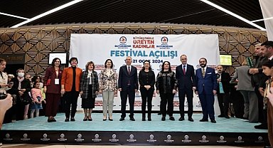 Denizli üreten kadınların yanında