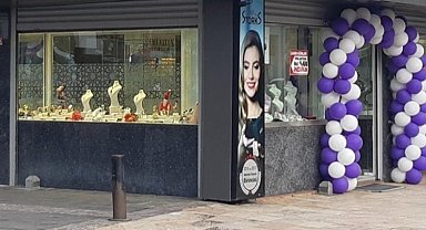 Düzce'de 'yılların kuyumcusu ürünleri teslim etmiyor' iddiası