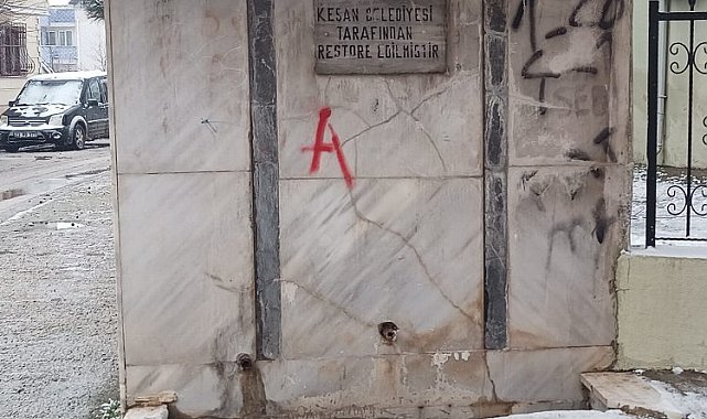 Edirne Keşan'da Yeni Cami çeşmesi aynı tas aynı hamam