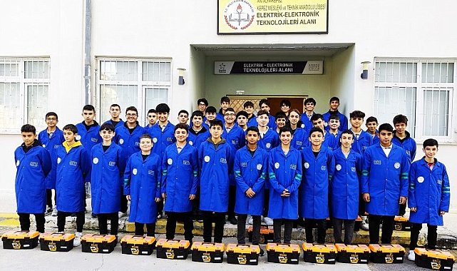"Enerjinin Yıldızları" Projesi ile elektrik dağıtım sektörüne "yıldız" yağdı