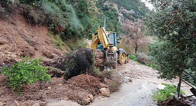 Hatay'da bozulan yollar yeniden düzenleniyor