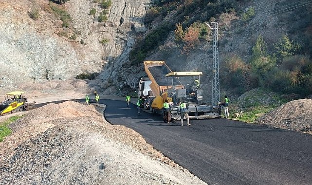 Hatay'da yıpranan yollar asfaltlanıyor