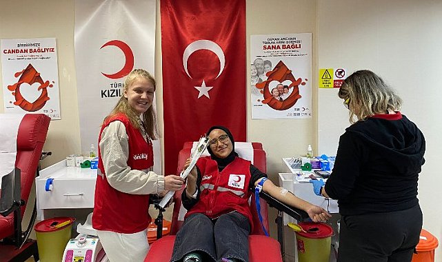 Kızılay'ın kadın gönüllüleri... Kızılay'a 'candan bağlı'lar