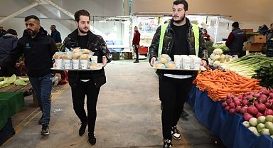 Kocaeli Büyükşehir, pazarcıların içini ısıttı