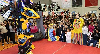 Kocaeli'de coşkulu tatil şenliği